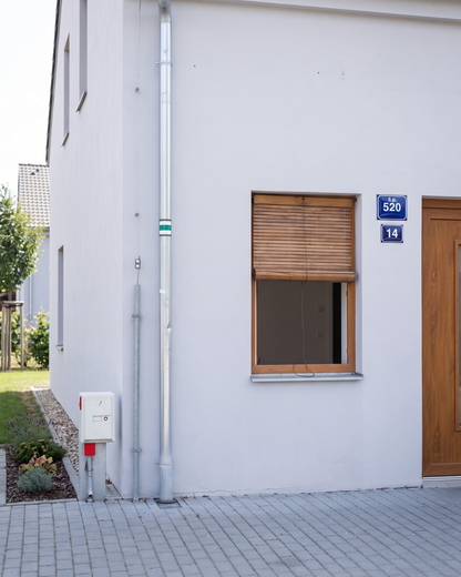 Roleta zewnętrzna okienna - brązowa